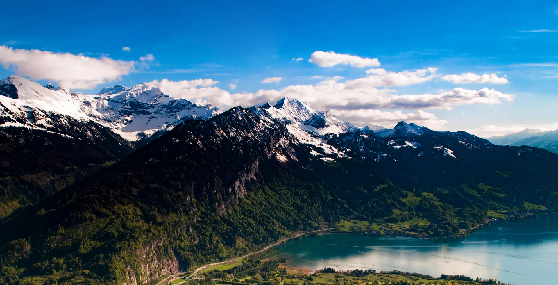 Schweizer Alpen - Finanziell Auswandern